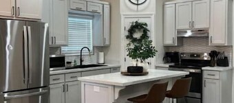 Prime Clean Trendy Retreat