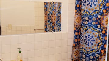 Economy Room, 1 Bedroom | 1 bedroom, free WiFi