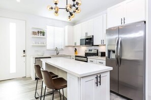 Fridge, microwave, oven, stovetop - Walk To Beach & Shops! Beautiful Patio/Pool-CV41-4 (Leeward Settlement)