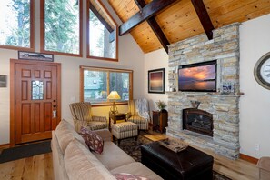TV, fireplace - Inviting and Modern Home in Sunnyside Walk to Lake, Access to Tahoe Park HOA.  By Tahoe Time VR (Tahoe City)