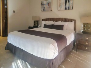 2 slaapkamers, een strijkplank/strijkijzer, wifi, beddengoed