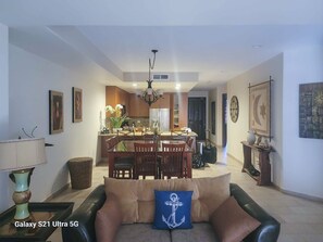 Smart TV - Sepctacular Condo with views of the Sea of Cortez in 4  Star Las Palomas Resort (Puerto Peñasco)