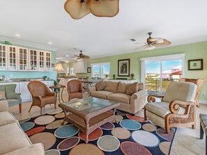 Smart TV - Sea Urchins, North & South Units. 10 BR 10BA. Beachview. The Beach, so close, for less! Pool. (Gulf Shores)