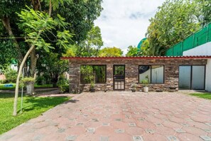 Exterior - Amplia Casa de Campo con Alberca, Wifi y Estacionamiento Privada, pet Friendly (Yautepec de Zaragoza)