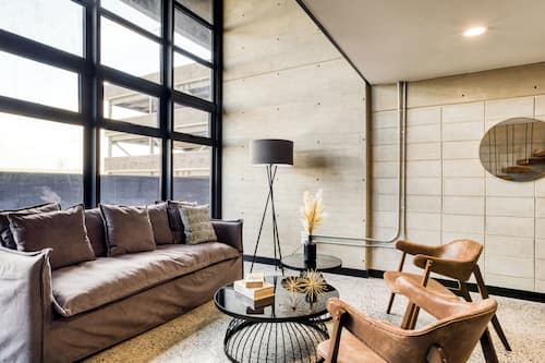 Premium Duplex Loft | Living area