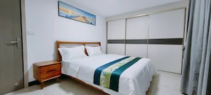 2 bedrooms, in-room safe, individually furnished, blackout drapes - Ocean Breeze Apartment (Nadi)