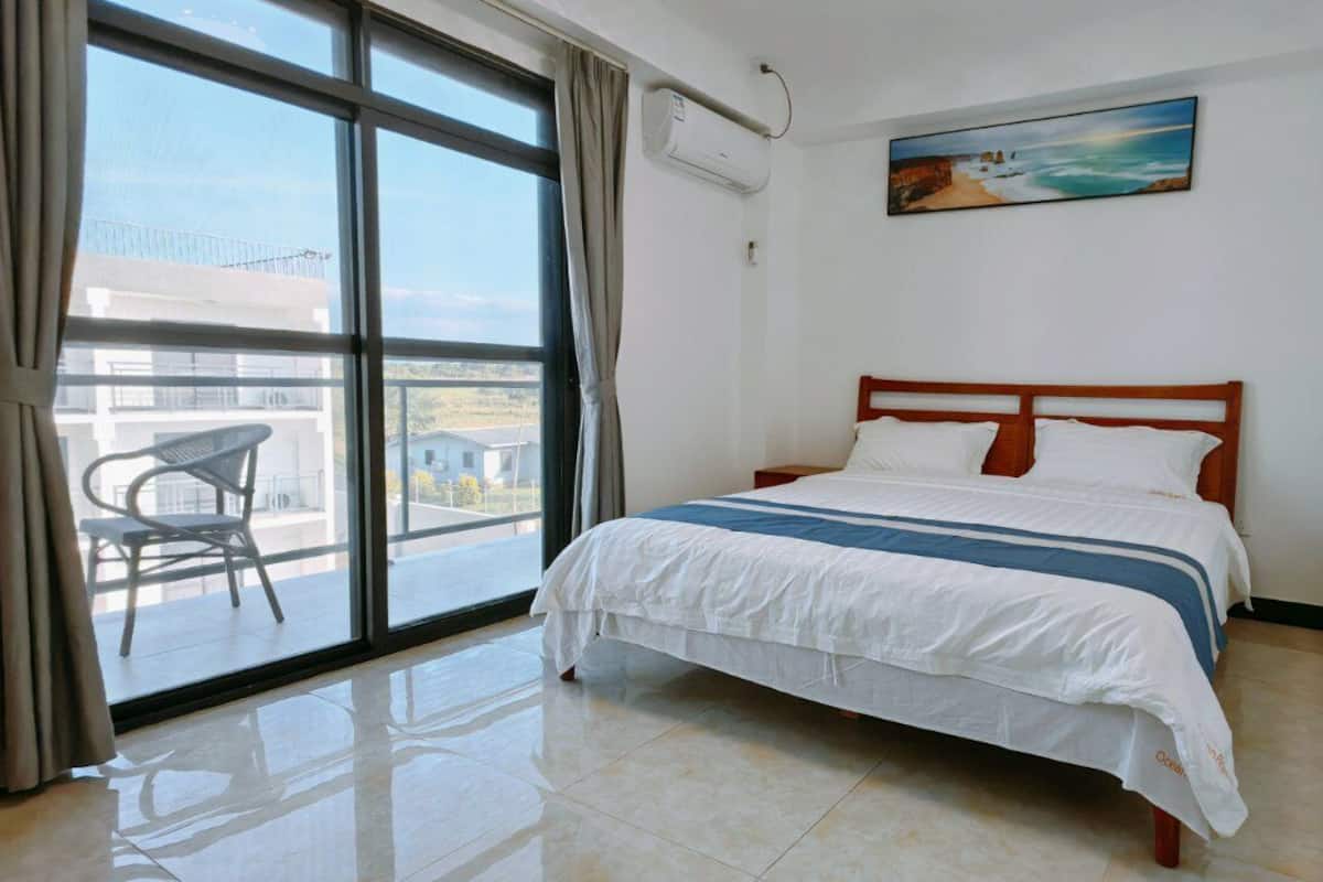 Panoramic Apartment | 2 bedrooms, in-room safe, blackout drapes, iron/ironing board