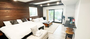 West Vancouver · Landmark View · Prime Location · 1BR Private Suite