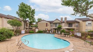 Apartment, 1 Bedroom, Smoking, Balcony | Exterior - Cozy and Quiet 1x1 in Medical Center Near Nrg Stadium - Relax and Rejuvenate (Houston)