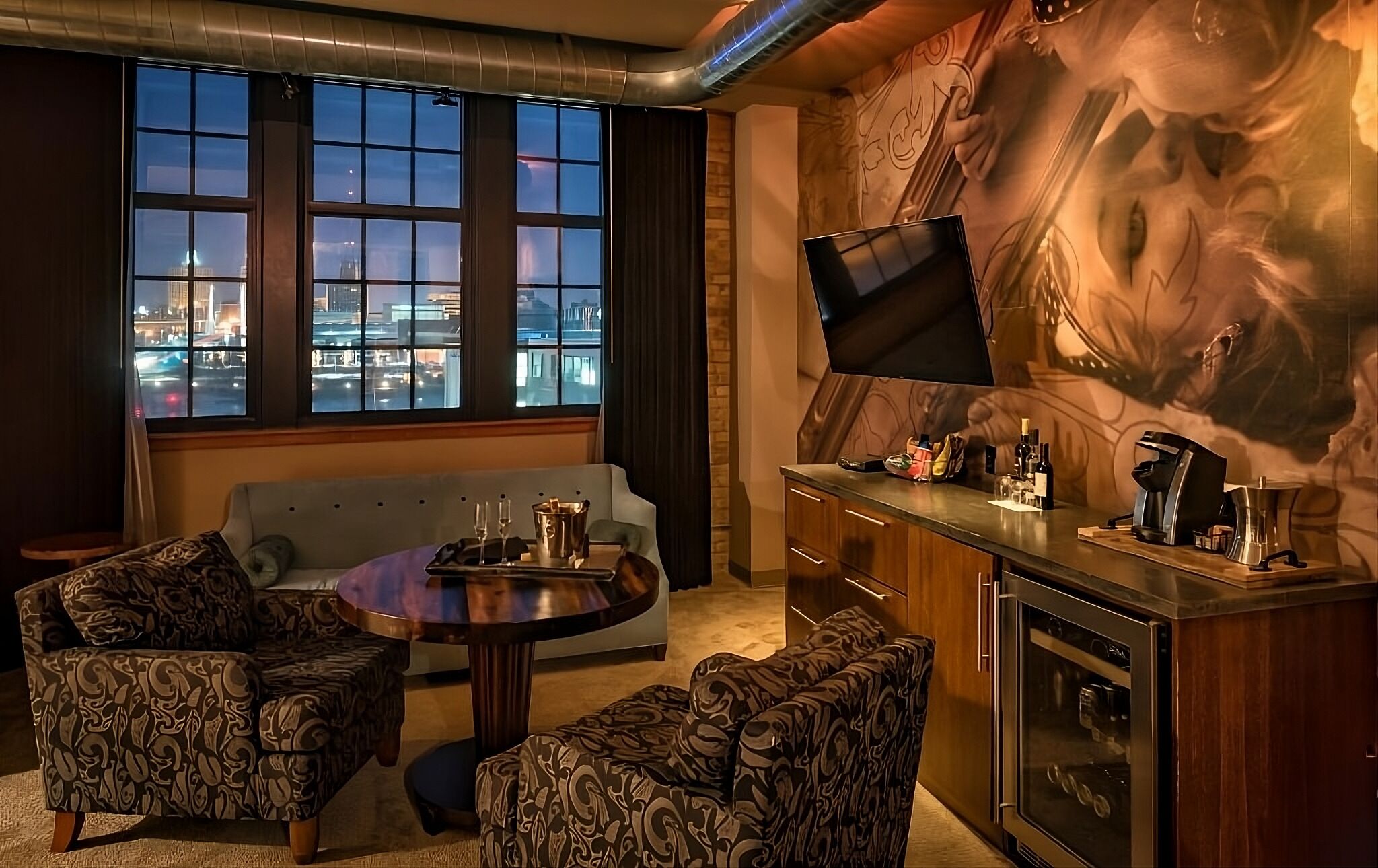 Ultimate Brew City Getaway! City View, Pet-friendly, Bradford Beach  3.6 Miles - Milwaukee, WI