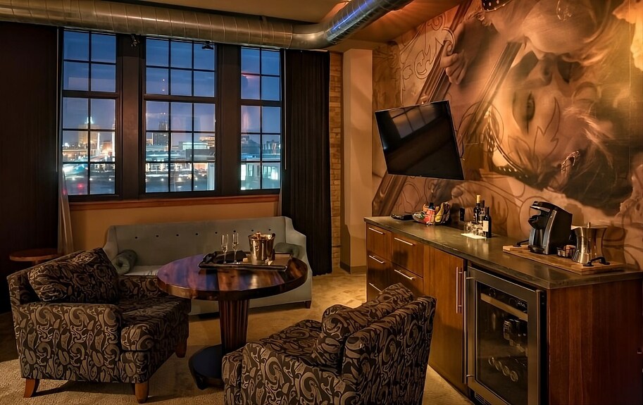 Ultimate Brew City Getaway! City View, Pet-friendly, Bradford Beach 3.6 Miles - Milwaukee