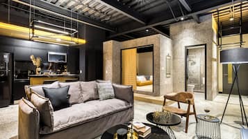 Superior Apartment | Ruang tamu | 55 inci sebuah televisyen pintar dengan digital