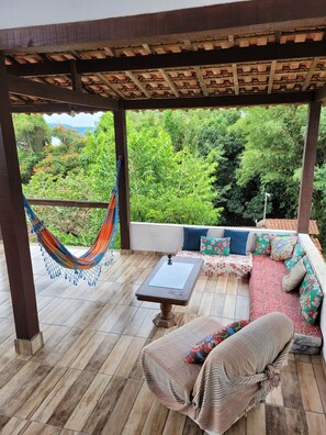 Property grounds - Sunhouse Ilhabela: Sobrado Divertido, Cheio de Artes, Próximo à Praia e Trilhas (Veloso Ilhabela)