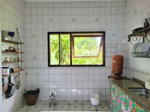 Interior - Sunhouse Ilhabela: Sobrado Divertido, Cheio de Artes, Próximo à Praia e Trilhas (Veloso Ilhabela)