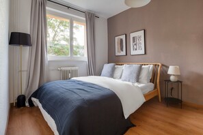 1 chambre, fer et planche à repasser, Wi-Fi, draps fournis