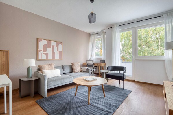 Télévision, chaîne hi-fi