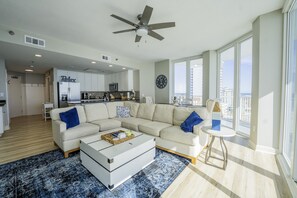 Smart TV - Newly remodeled, BIG corner condo, huge wrap-around porch with incredible views! (Gulf Shores)