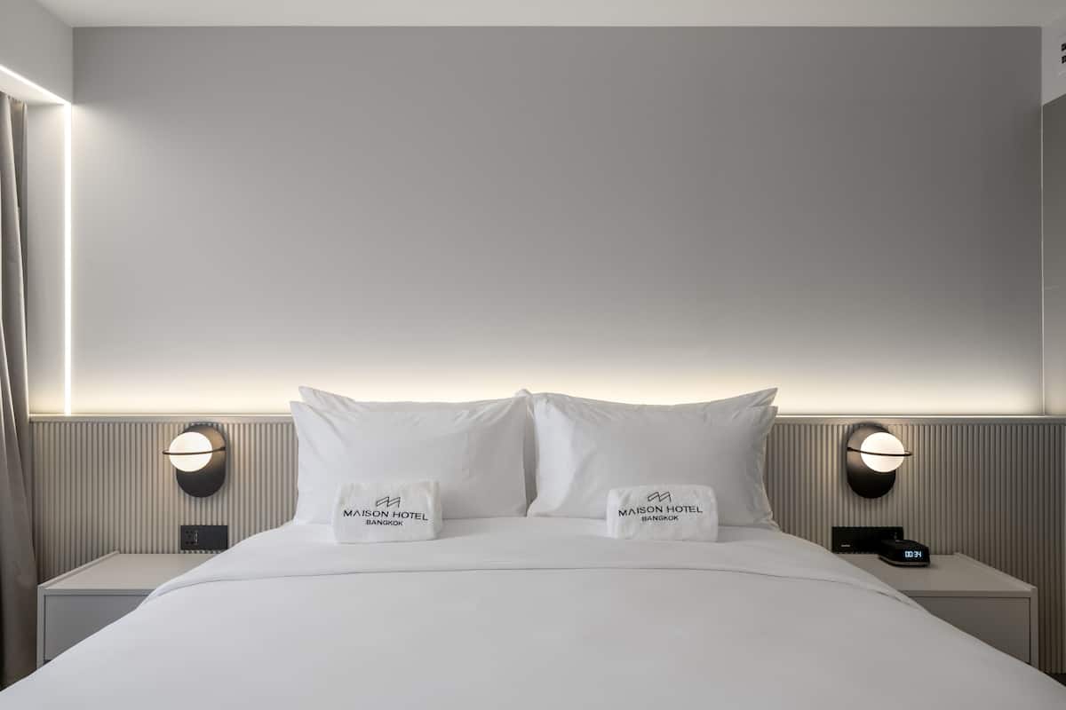 Deluxe-værelse - 1 kingsize-seng (Natee) | Select Comfort-senge, pengeskab på værelset, individuelt design