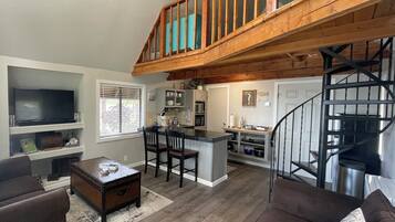 Smart TV, DVD player, stereo