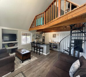 Smart TV, DVD player, stereo