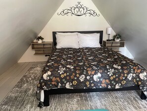 1 habitación, tabla de planchar con plancha, wifi gratis y ropa de cama 