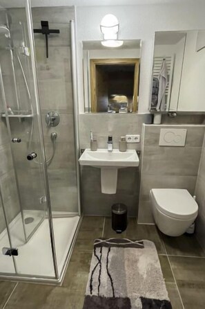 Hair dryer, towels