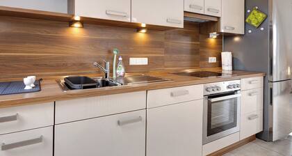 Modern vacation apartment with lake view and balcony directly on the Lake Constance cycle path