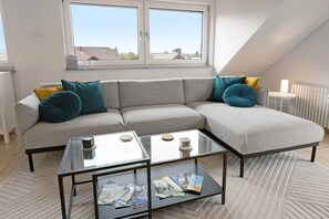 Televisión, reproductor de DVD y estéreo 