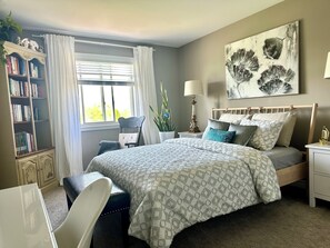 3 bedrooms, desk, iron/ironing board, free WiFi