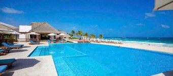 NEW Punta Cana, Hard Rock area Swim up, Bbq, golf & beach
