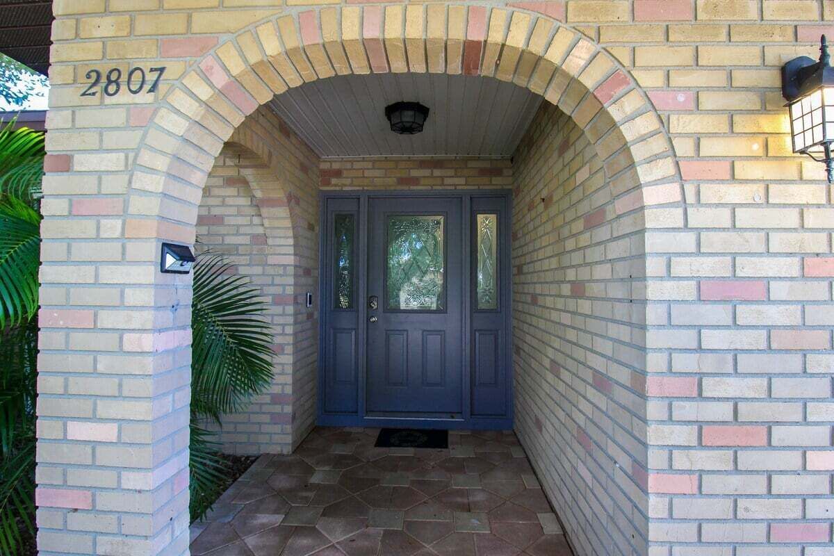 تفاصيل الفندق من الخارج