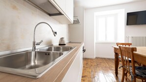 Ảnh chưa phân loại, 4 trong số 67 ảnh, nút