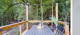 Lakeview tiny home with a loft, full kitchen, furnished deck, & firepit
