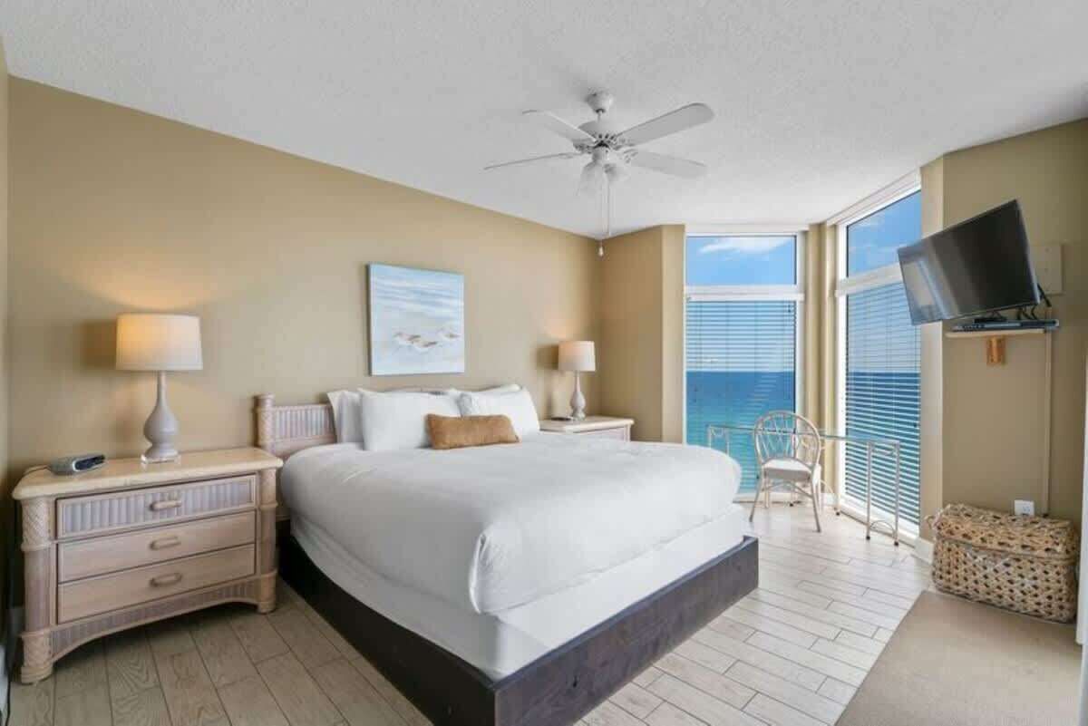 Gulf-view Condo In Destin - Sleeps 10 - Jade East 740 - Destin, FL