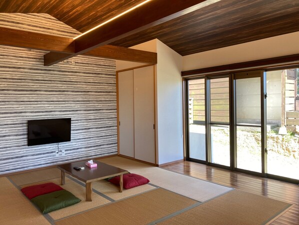 Panoramic House | Desk, soundproofing, free WiFi - Pension Shimakaze (Motobu)