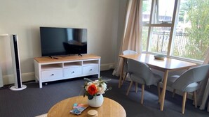 Interior - Brilliant Apt by Rottnest Ferry and Fremantle Oval (Fremantle)