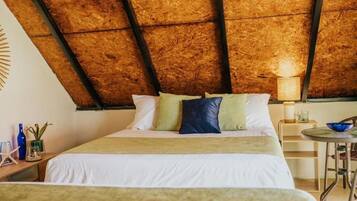 Cabaña básica, 2 camas dobles, no fumadores | 1 dormitorio, wifi gratis, ropa de cama