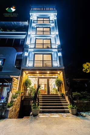 Front of property - Charm Hill Sapa Hotel  (Sa Pa)