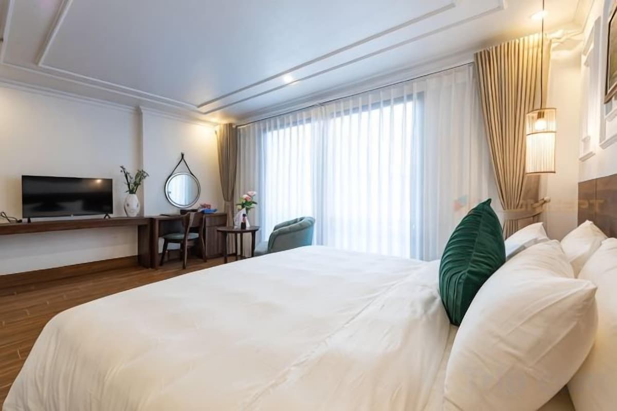 Peralatan tempat tidur premium, gebar bulu kapas, meja 