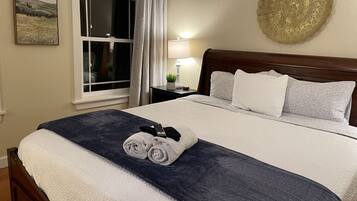 4 makuuhuonetta, silitysrauta/-lauta, Wi-Fi, vuodevaatteet