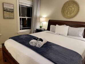 4 habitaciones, tabla de planchar con plancha, wifi y ropa de cama 