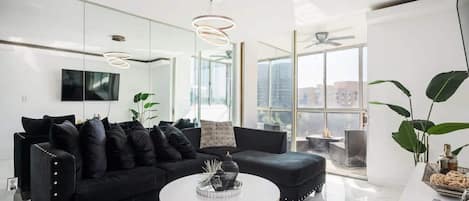 Fernseher, Arbeitsbereiche