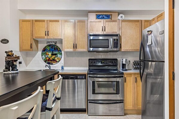 Microwave, oven, stovetop, dishwasher