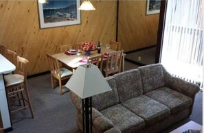 Fernseher, Kamin