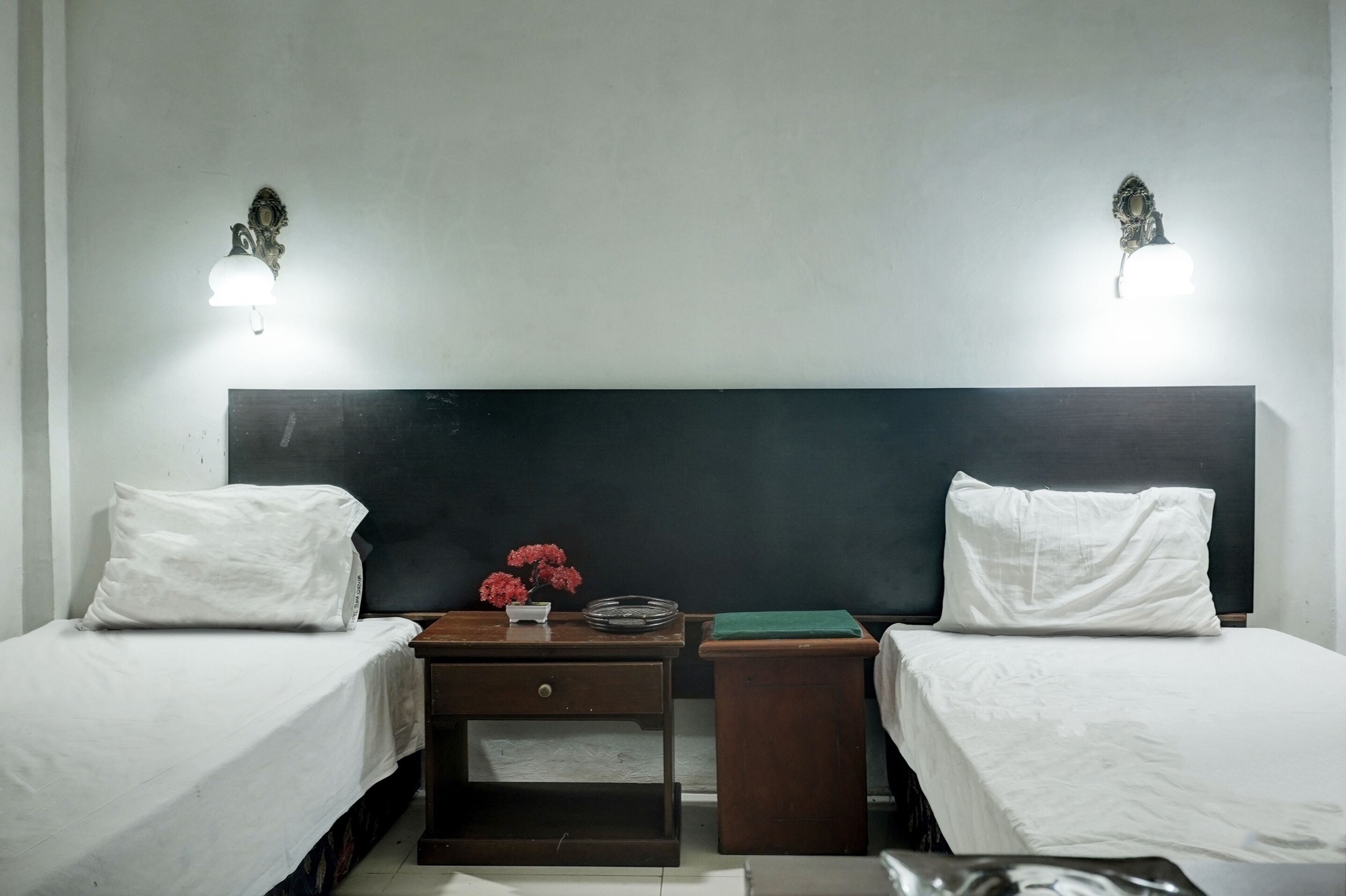 基本雙床房 | 筆電工作空間、免費無線上網、床單