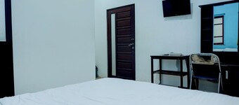 SPOT ON 92648 Wisma Padi Syariah PanyipatanNearWisata Gunung Birah
