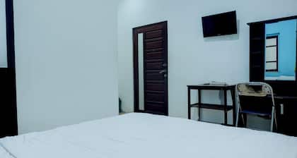 SPOT ON 92648 Wisma Padi Syariah PanyipatanNearWisata Gunung Birah