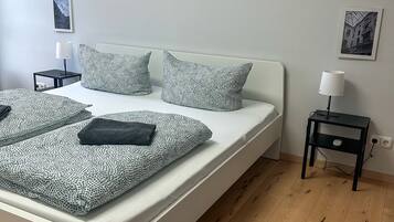 1 bedroom, desk, travel crib, free WiFi