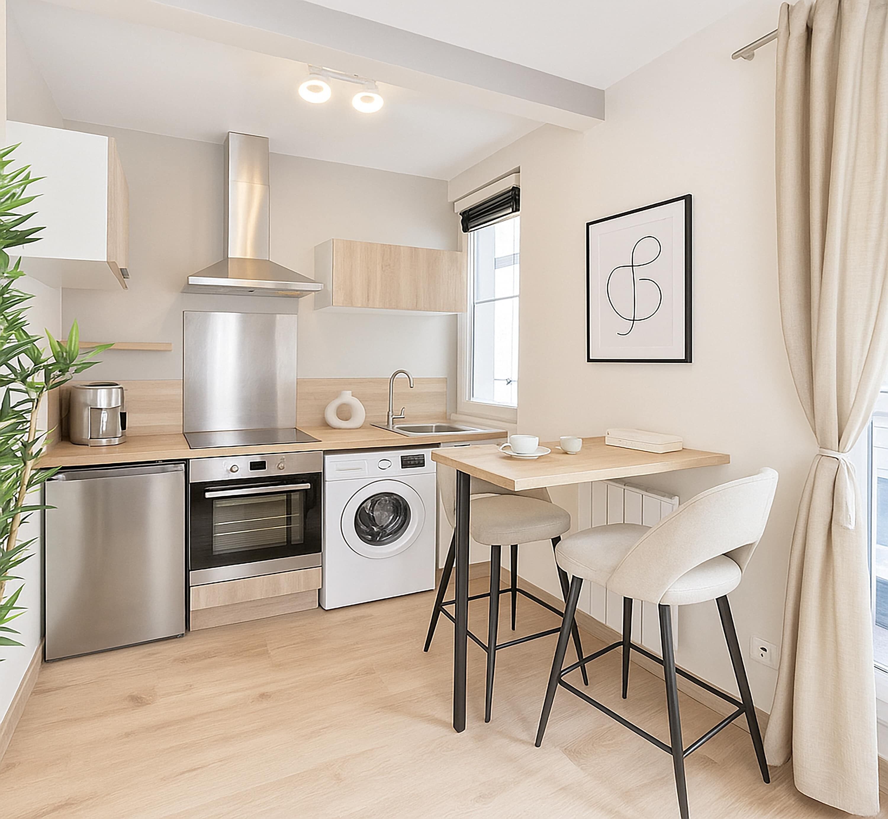 Réfrigérateur, micro-ondes, four, plaque de cuisson