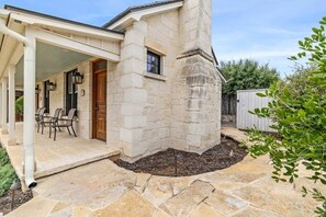 Exterior - Blacksmith Quarters: The Betty | 1 BR | Hot Tub (Fredericksburg)